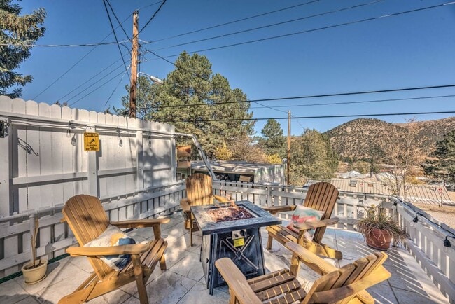 Building Photo - 110 Pippin St