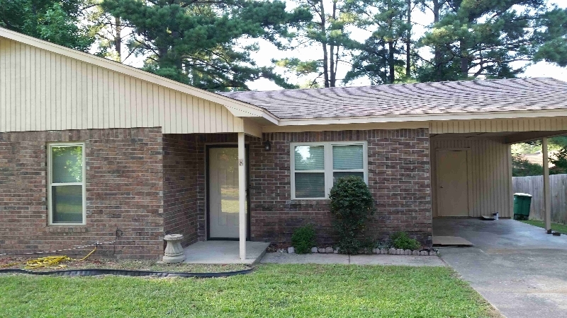 Photo - 8 Riata Ct House