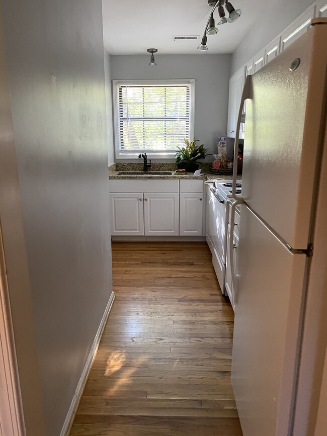 Kitchen - 105 Fidelity St Unit A - 3
