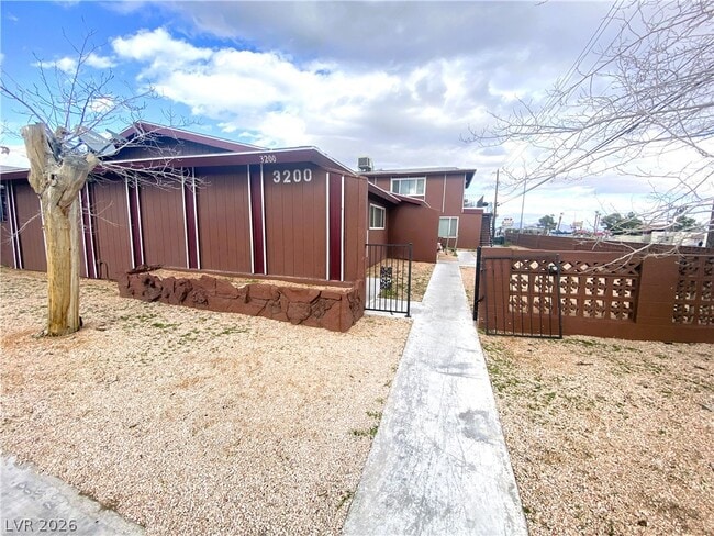 Photo - 3200 Arlene Way