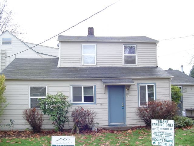 River Road duplex w/5-plex in back - River Road duplex w/5-plex in back