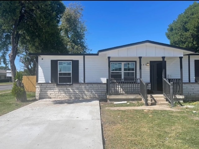 Photo - 3103 E Ledbetter Dr