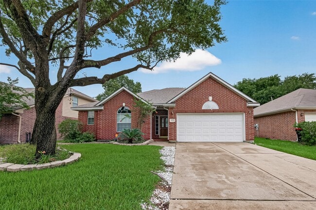 Building Photo - 14531 Chestnut Falls Dr