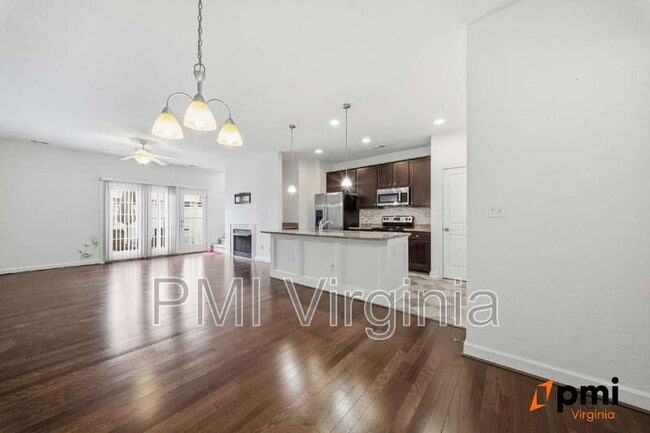 Photo - 4304 Cattail Ln