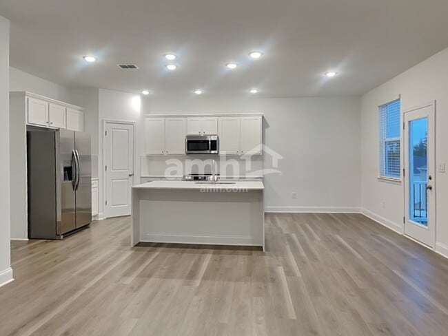 Photo - 1674 Soapstone Rd