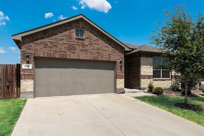 Photo - 270 Irish Moss Dr