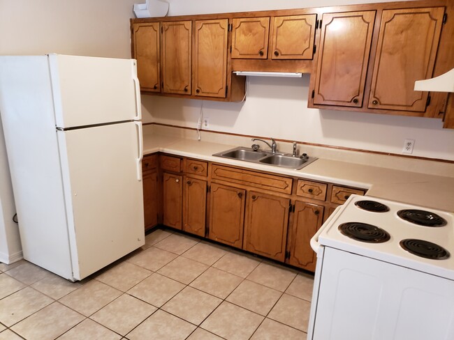 Kitchen - 6160 Wooded Way Apartments Unit 6160 C