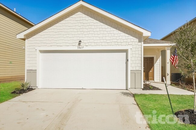 Building Photo - 14637 Maple Ter