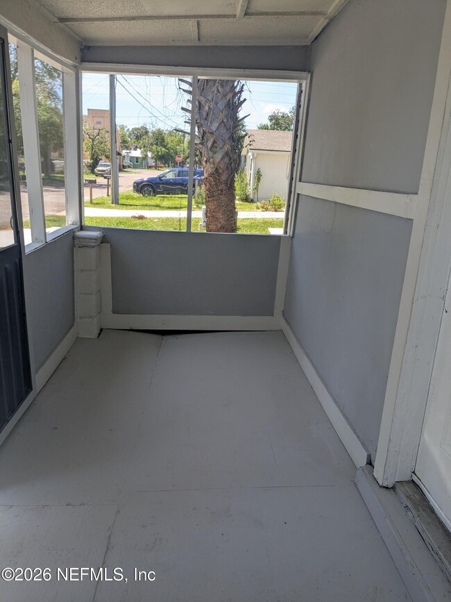 Photo - 1524 Mt Herman St
