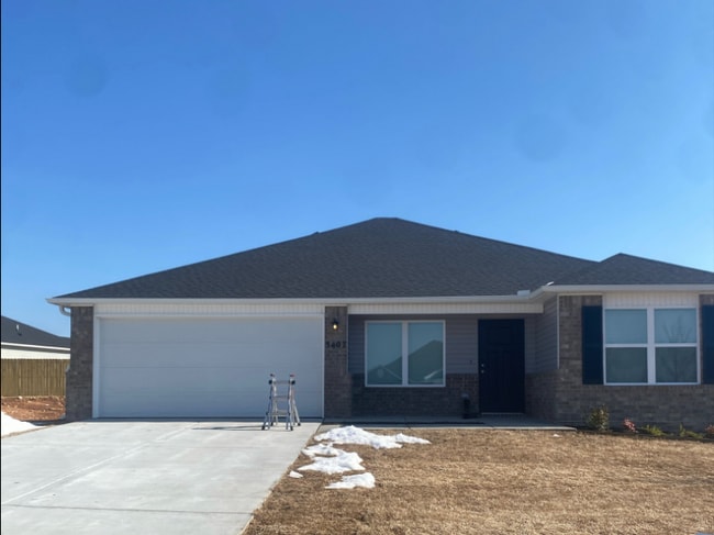 Building Photo - 3407 SW Endearment St