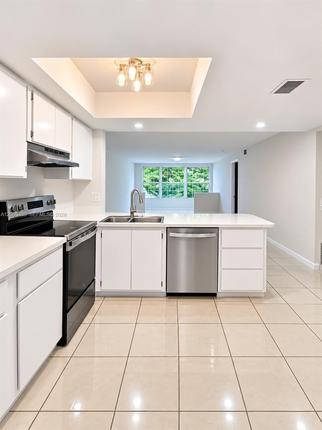 Building Photo - 106 Palm Beach Trace Dr Unit 106