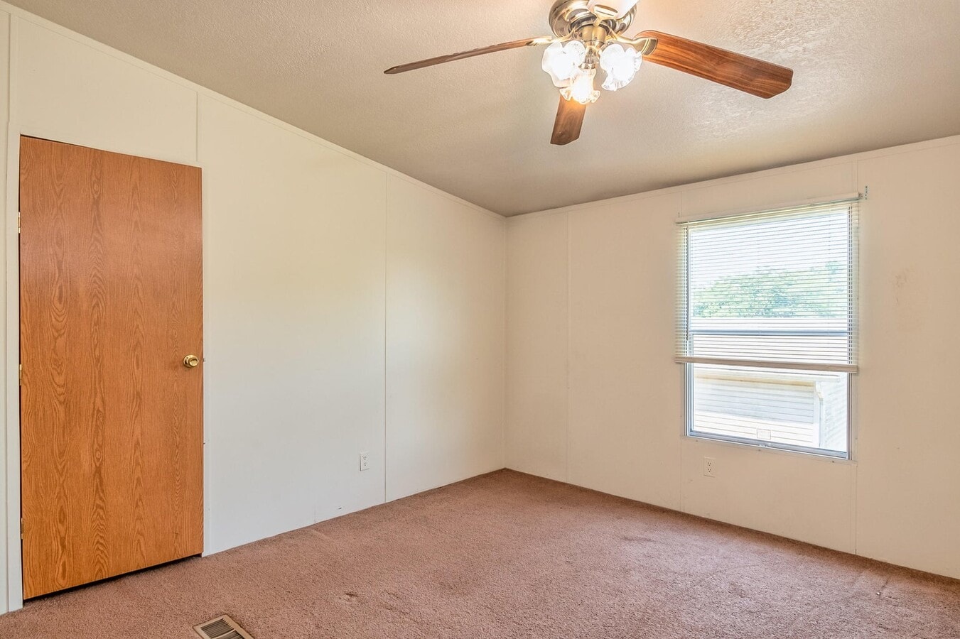 Photo - 714 Baldwin Ave SW