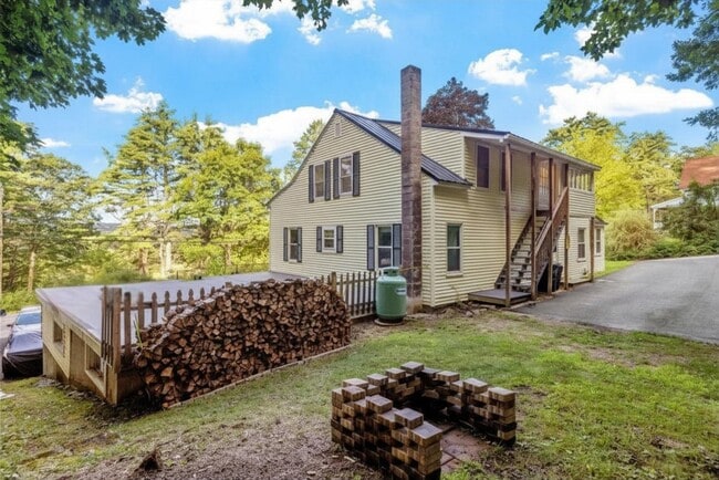 Building Photo - 308 Prospect St Unit A