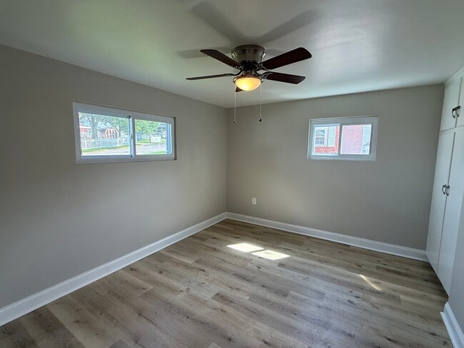 Photo - 733 Memory Ln