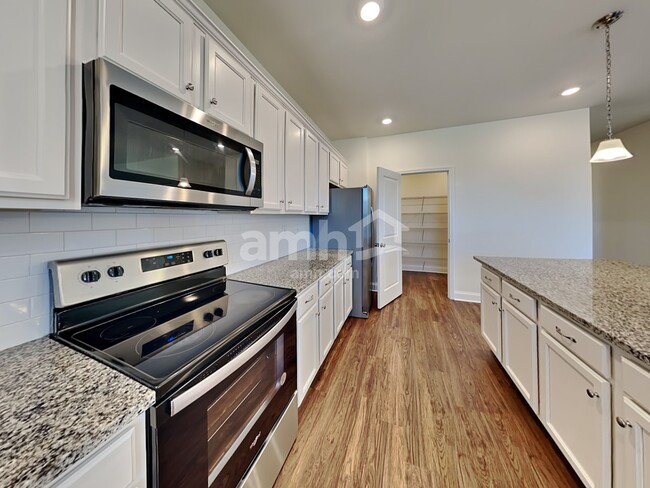 1210 Ashlyn Ct