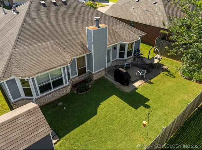 Photo - 3220 North 3rd Pl E