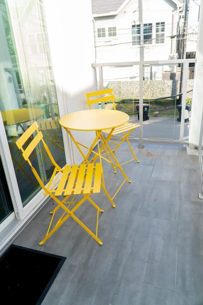 Photo - 2105 Engelmohr St Unit A