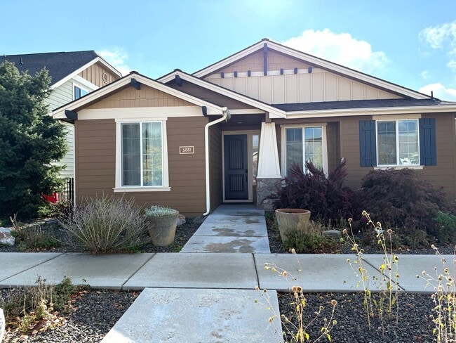 Building Photo - Beautiful Home in Avimor!