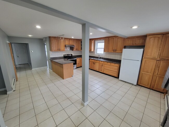 Building Photo - 107 Michigan Ave Unit 1