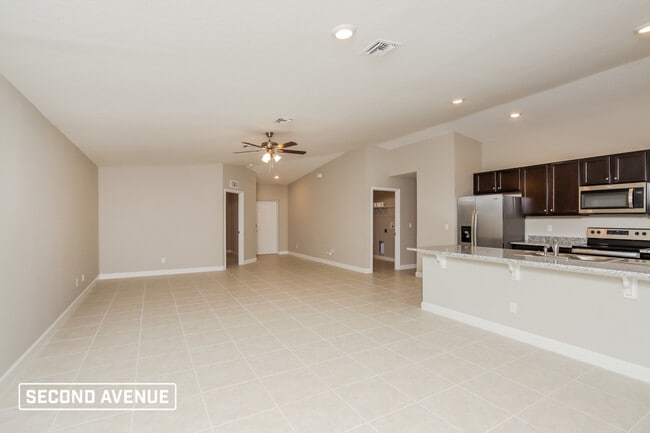 Photo - 3206 Halacka Ave SE