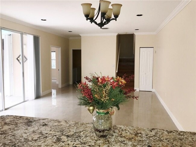 Photo - 1295 Weeping Willow Way