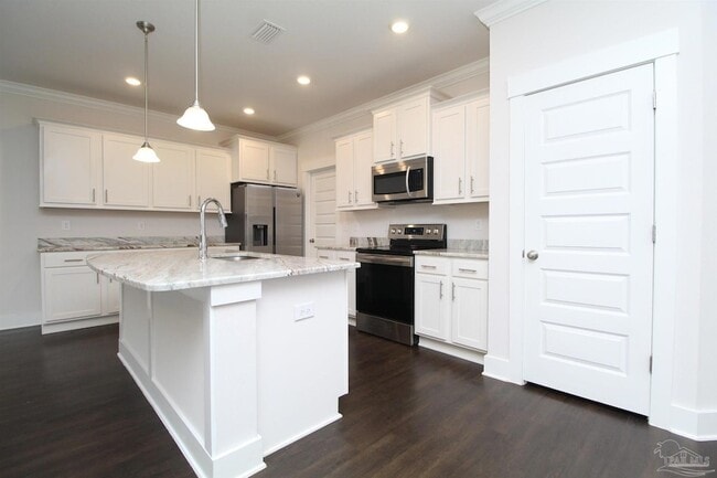 Photo - 717 Brambling Ct