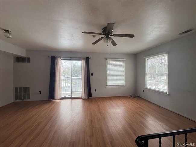 Photo - 9 Fairview Cir
