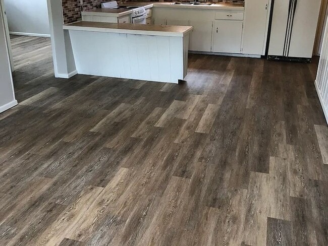 Photo - 2306 62nd St