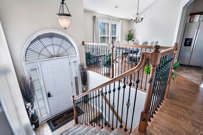 Photo - 1213 Chinook Cir
