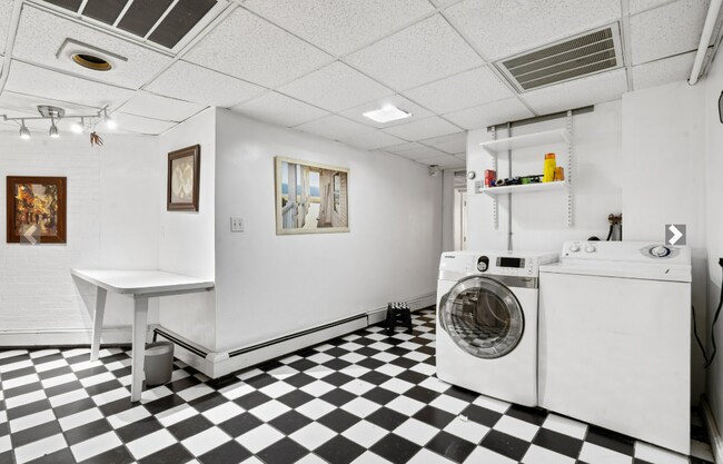 Building Photo - 306 Commonwealth Ave Rental