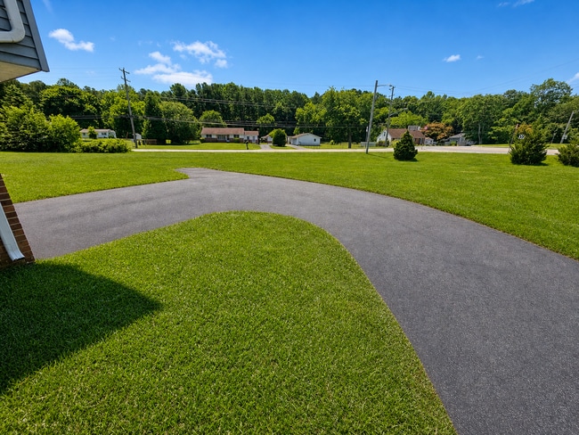 Photo - 146 Honora Dr