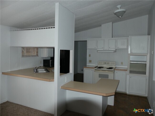 Building Photo - 536 Royal Oak Dr Rental