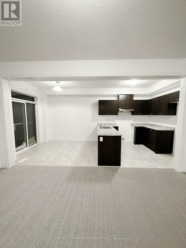 Photo - 100 Stocks Ave.