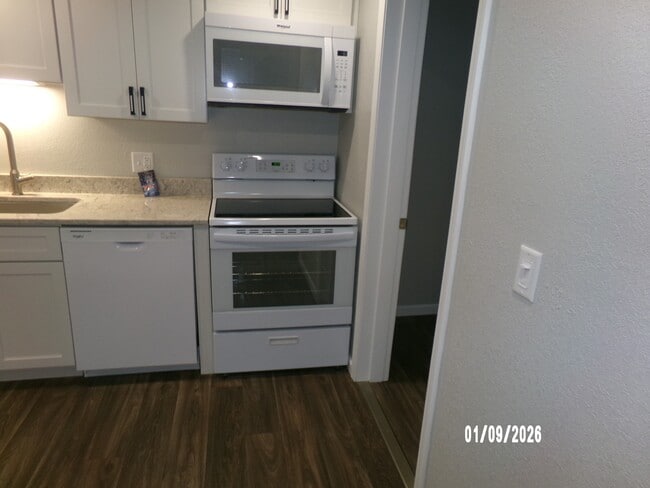 Photo - Montrose Square