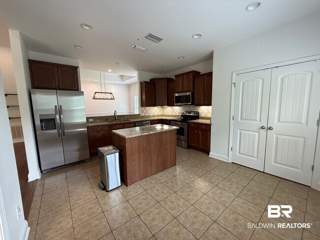 10510 Dunmore Dr
