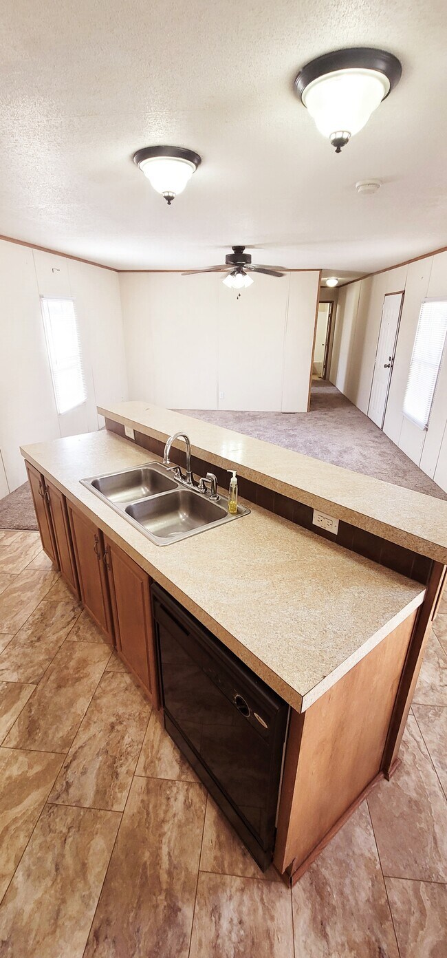 Photo - 4105 Carlyss Dr