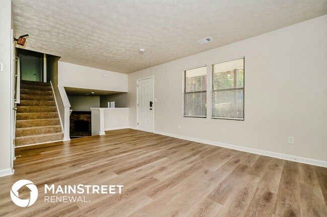 Photo - 4276 Old Lake Dr