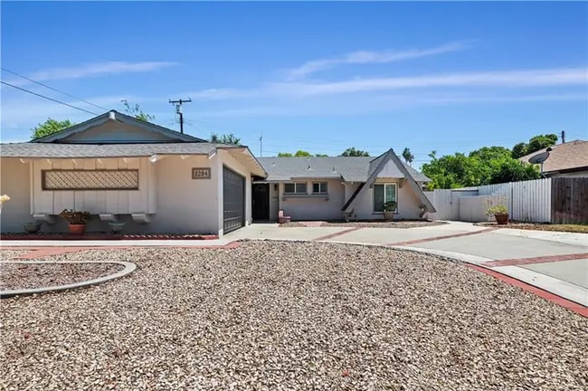 Photo - 8204 Sherwood Pl