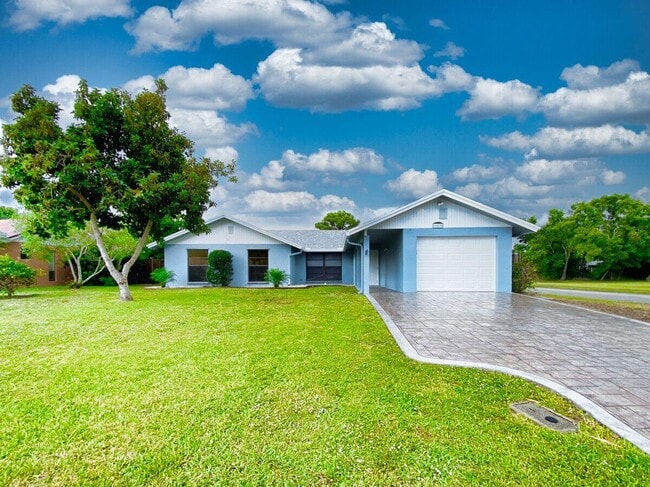 Photo - 9425 Longmeadow Cir