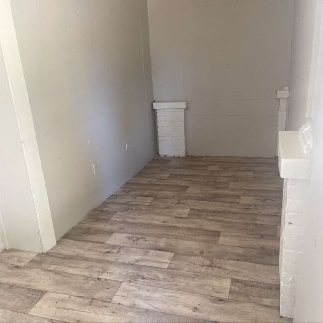 Photo - 2203 S Grand St
