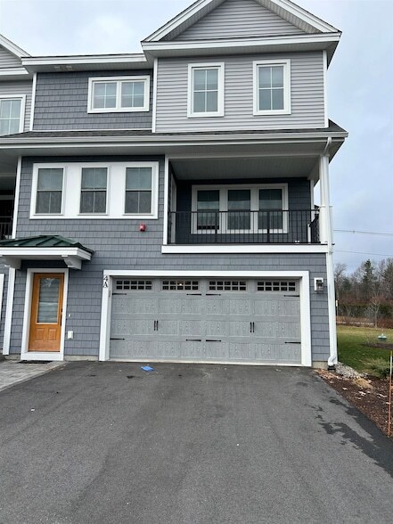 Photo - 4 Washington Rd Unit 4A