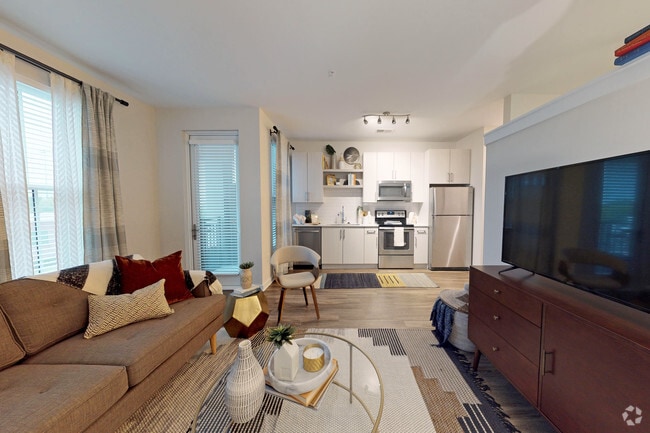 1BR, 1BA - 643 SF