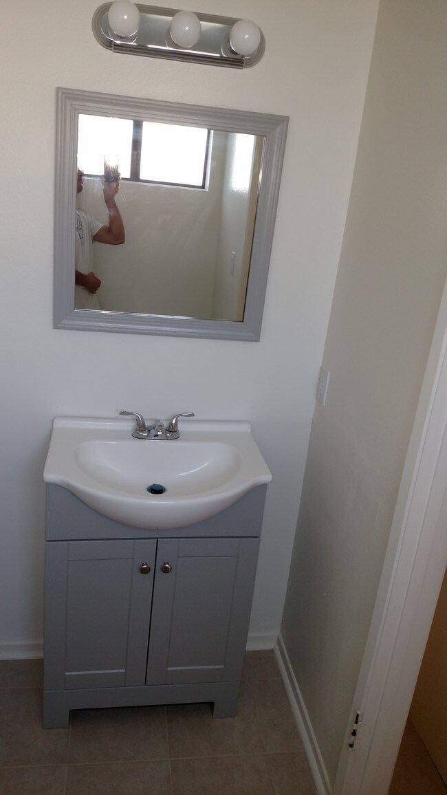 Photo - 11311 Tampa Ave