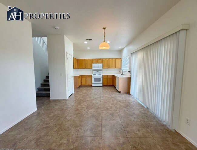 Photo - Large backyard Home in Surprise