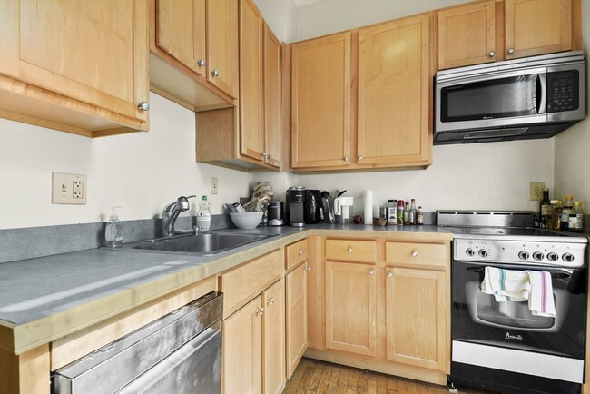 Photo - 57 E Springfield St Apartamentos Unidad 2