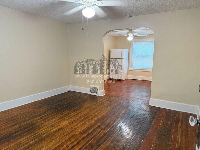 Photo - 14 Geiger Ave