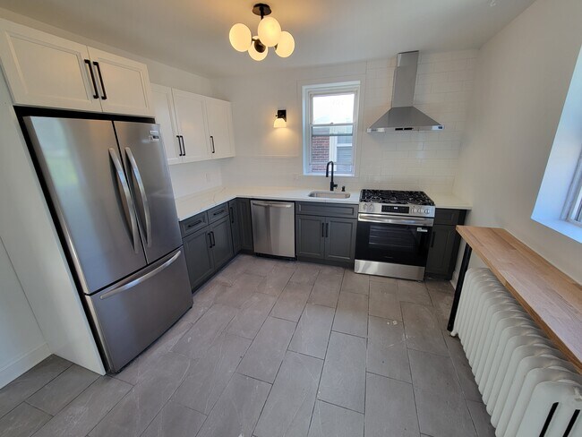 Building Photo - 1305 Federal St Unit #3