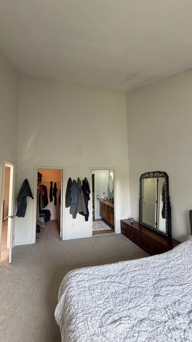 Photo - 308 Erin Rd