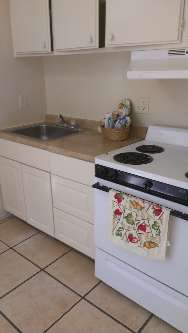 Photo - 1030 N San Joaquin St