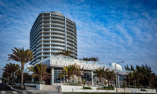 Photo - 701 N Fort Lauderdale Beach Blvd Unidad 1205